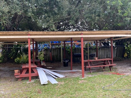 Área de parrillas y picnic