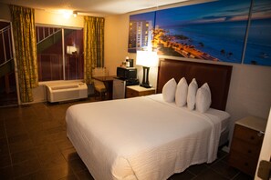 Room, 1 Queen Bed, Accessible, Non Smoking (Mobility Accessible) | Blackout drapes, iron/ironing board, free cribs/infant beds, free WiFi