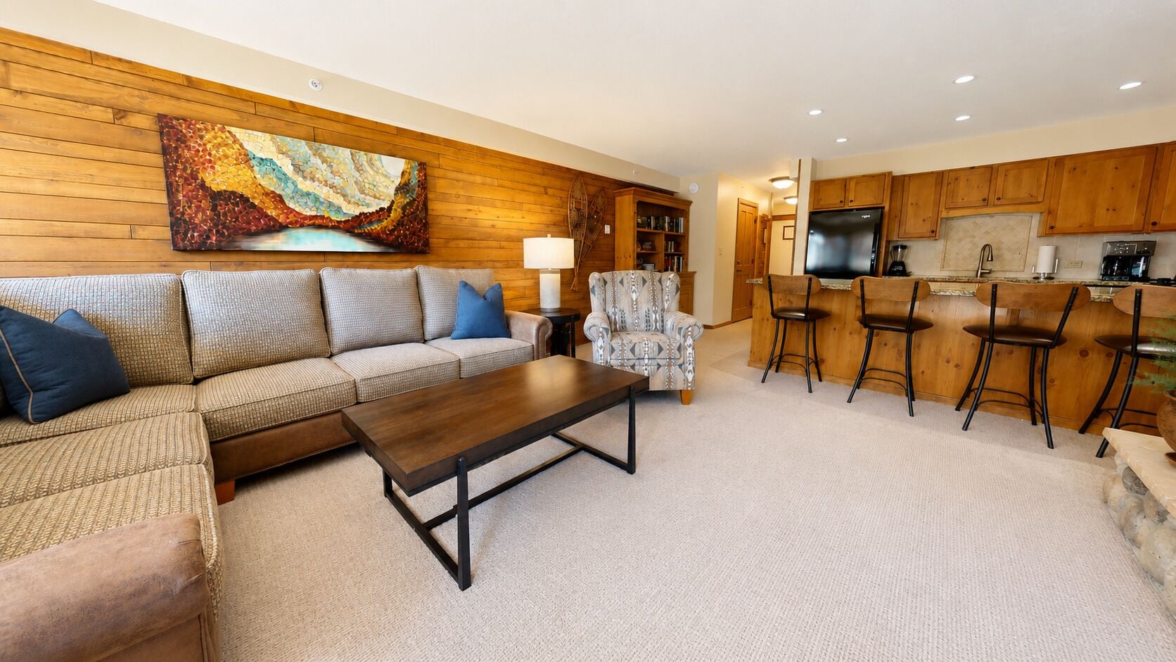 Premier Condo, Fireplace (Montaneros 217) | Living area | TV