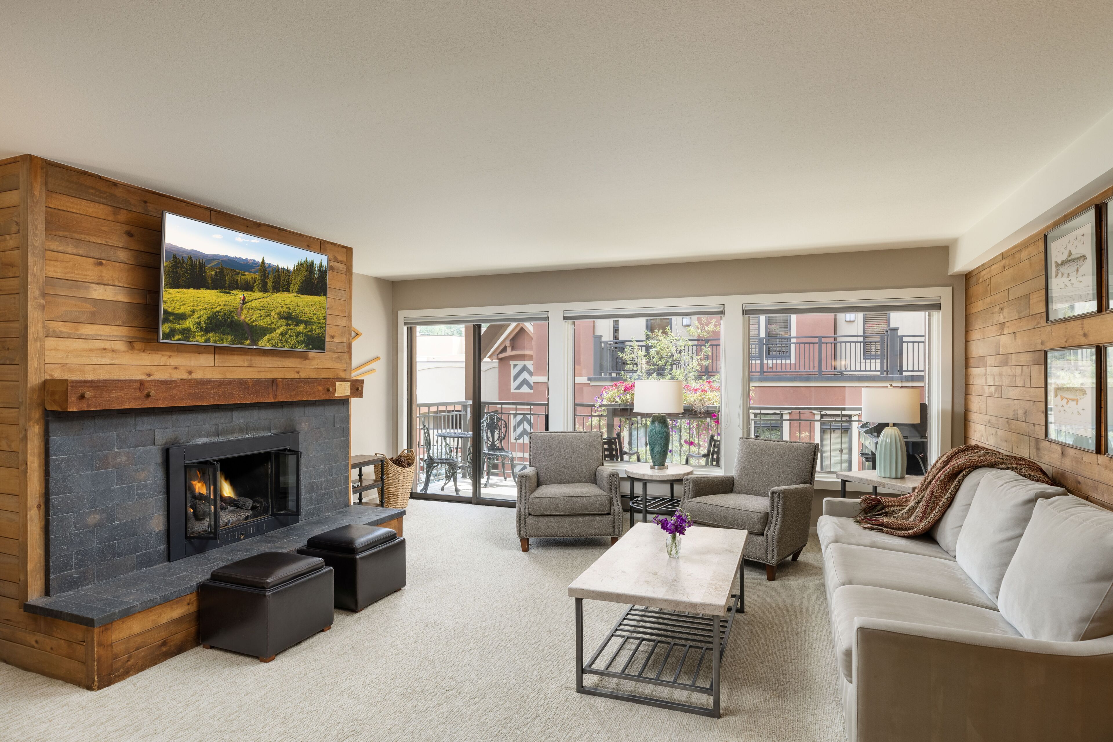 Premier Condo, Fireplace (Montaneros 320) | Living area | TV