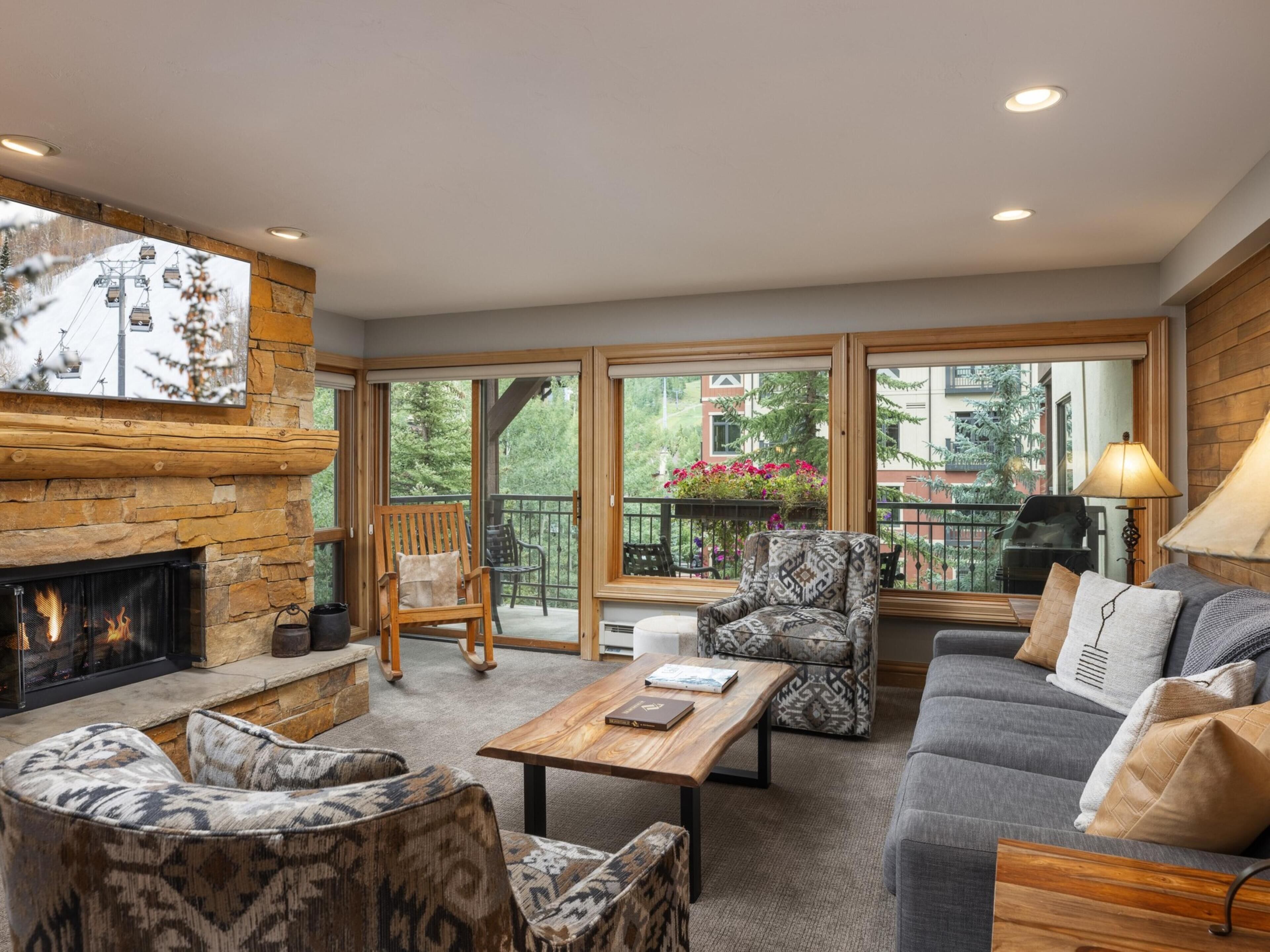 Premier Condo, Fireplace (Montaneros 306) | Living area | TV