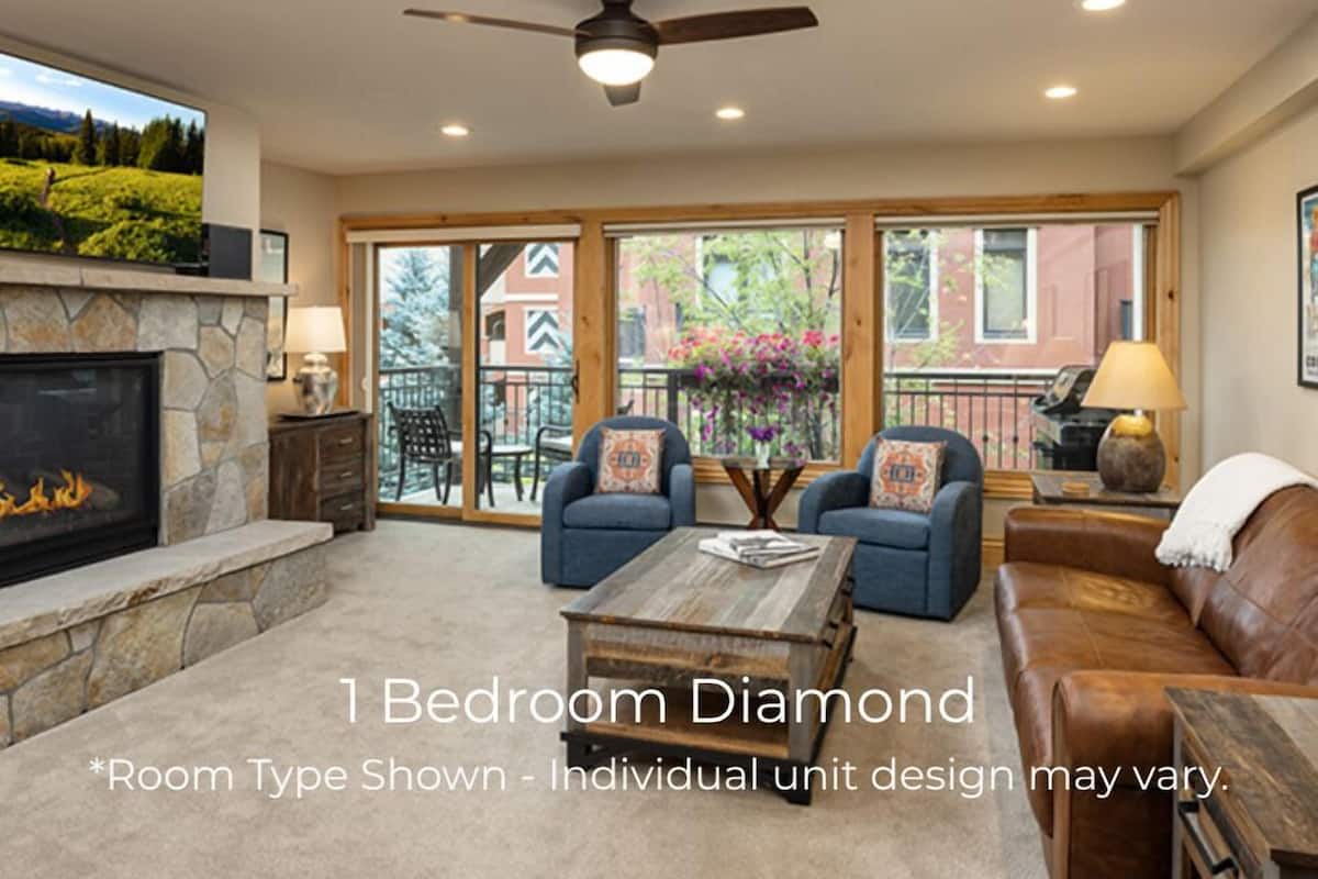 Condo (2 Bath with Loft, Platinum) | 2 bedrooms, in-room safe, individually decorated, individually furnished