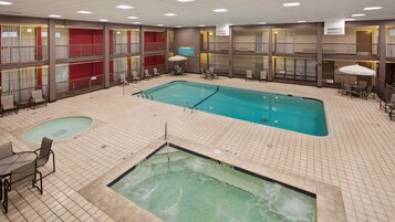 Una piscina techada