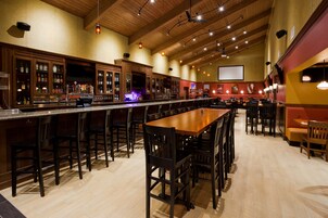 2 bars/lounges, sports bar