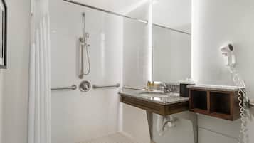 Chambre Standard, 1 très grand lit, accessible aux personnes à mobilité réduite | Salle de bain