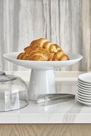 Daily buffet breakfast for a fee