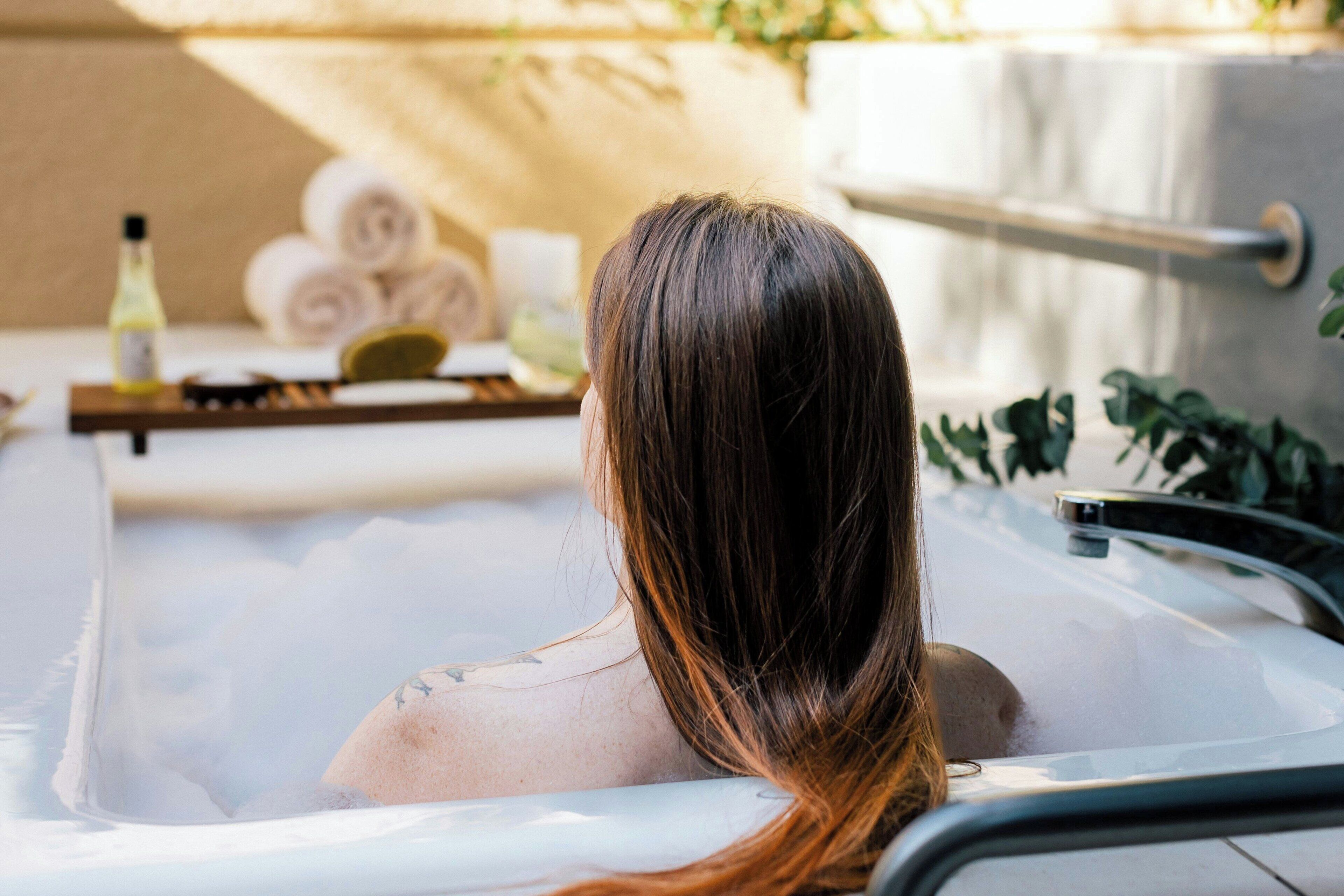 双人护理室、桑拿、热水浴缸、湿蒸房、身体护理、水疗法