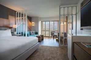 1 bedroom, premium bedding, pillow-top beds, in-room safe