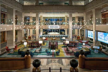 2 bars/lounges, poolside bar at Renaissance Esmeralda Resort & Spa, Indian Wells