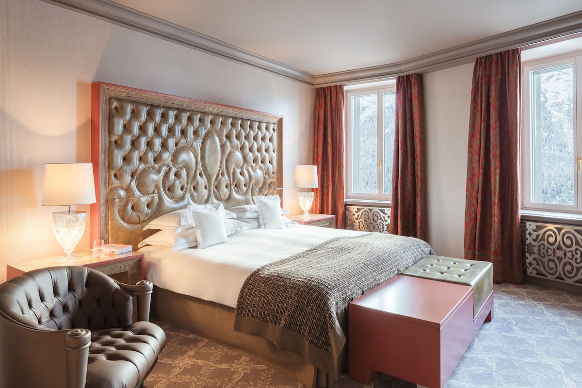 Deluxe Suite, Lake View (70 m²)