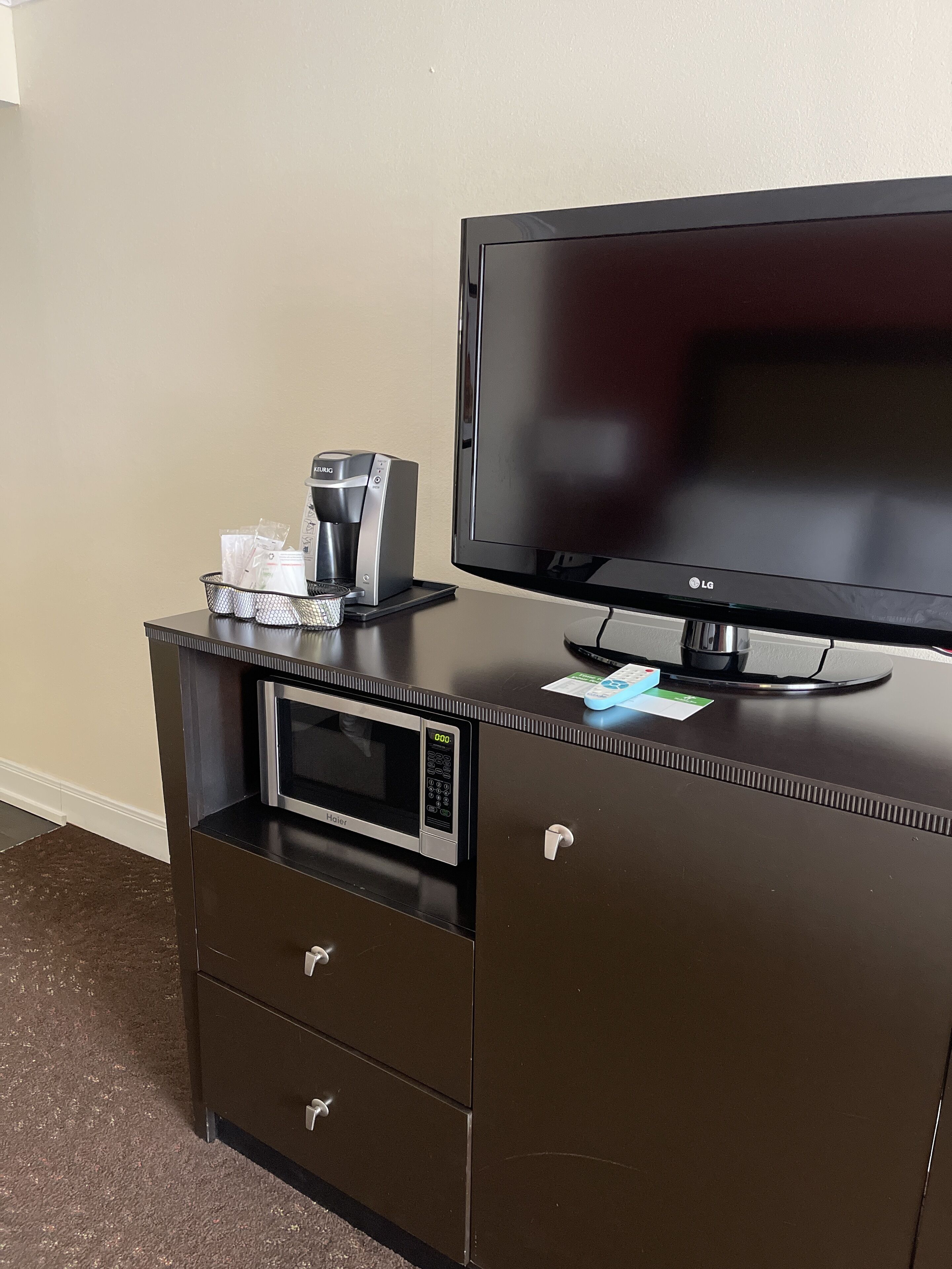 1 bedroom, hypo-allergenic bedding, in-room safe, desk