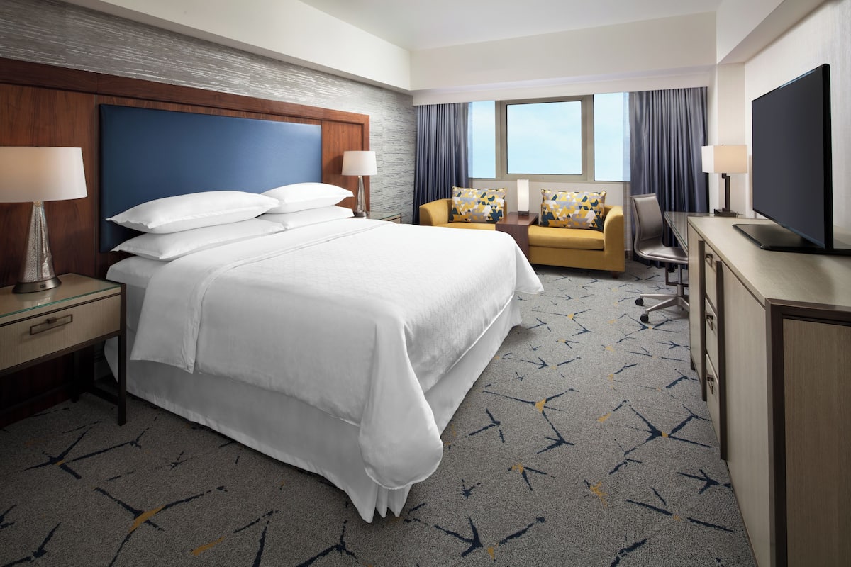 Pillow-top beds, in-room safe, desk, blackout curtains