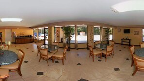 Desayuno para llevar incluido todos los días