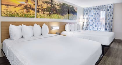 Days Inn by Wyndham Leeds