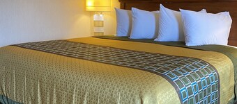 Harrisonville Inn & Suites