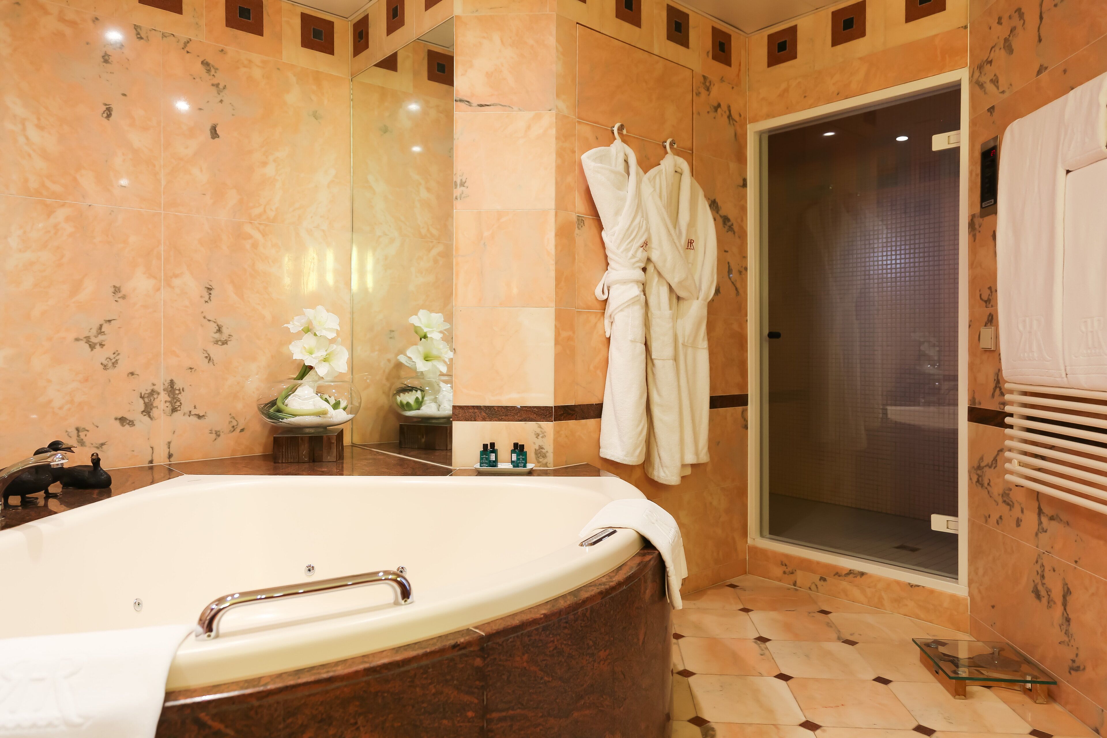 minibar, in-room safe, desk, soundproofing