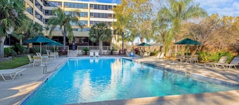 La Quinta Inn & Suites by Wyndham New Orleans Airport