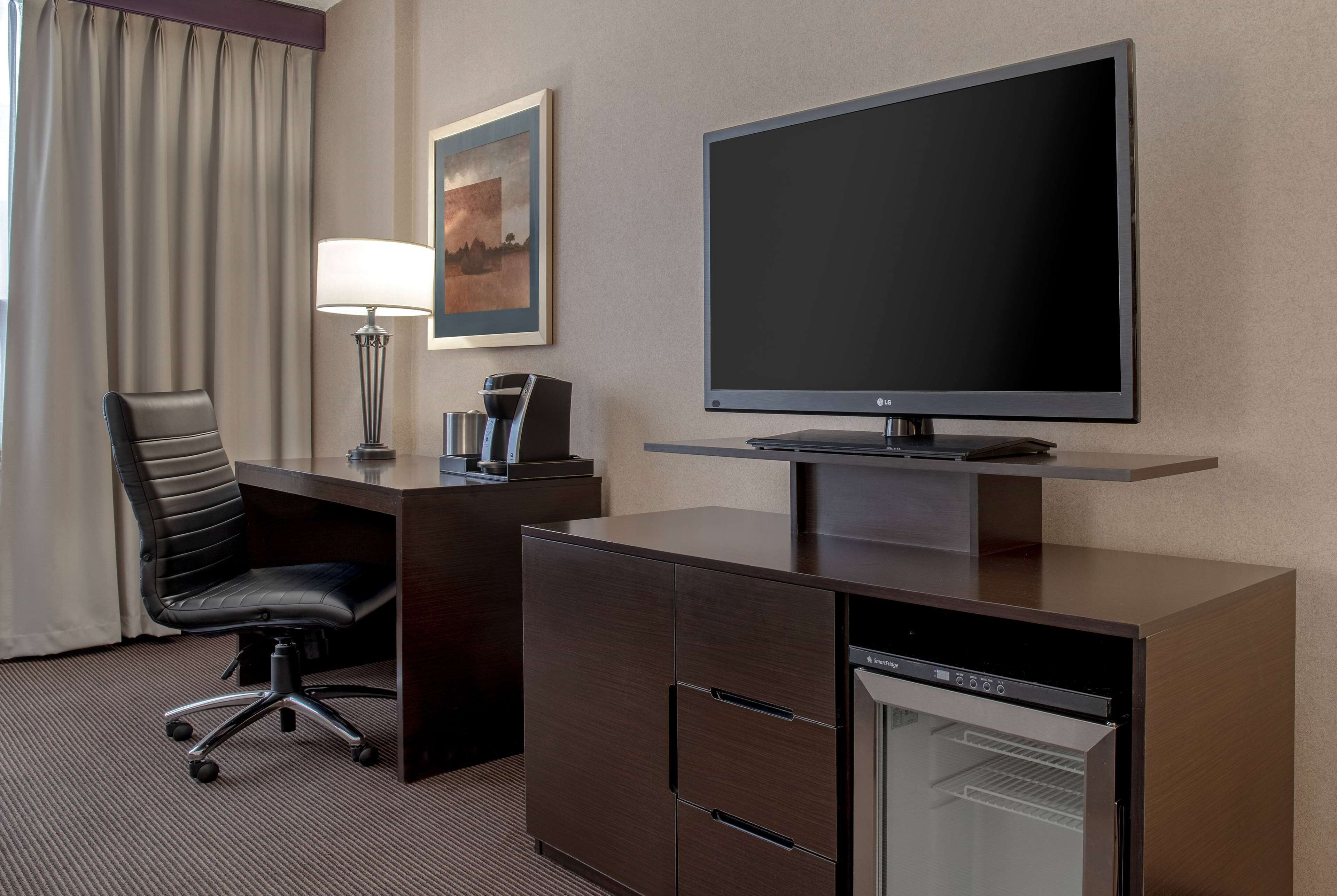 Foto - Ramada Plaza by Wyndham Calgary Downtown