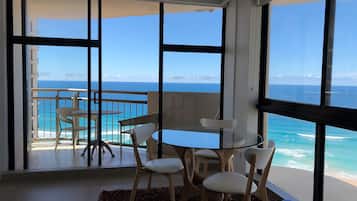 1 bedroom, individually decorated, individually furnished
