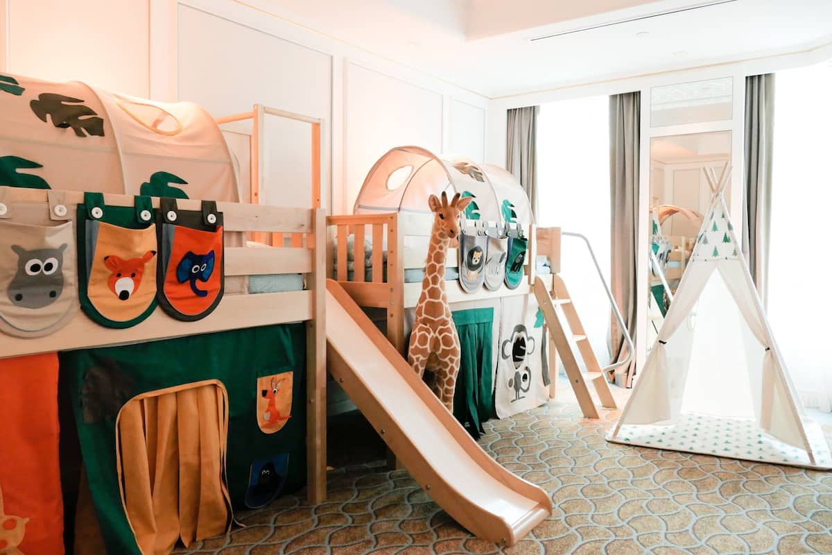 Suite, 1 Katil Raja (King) (Kids Theme) | Bar mini, peti besi dalam bilik, meja, ruang kerja komputer riba