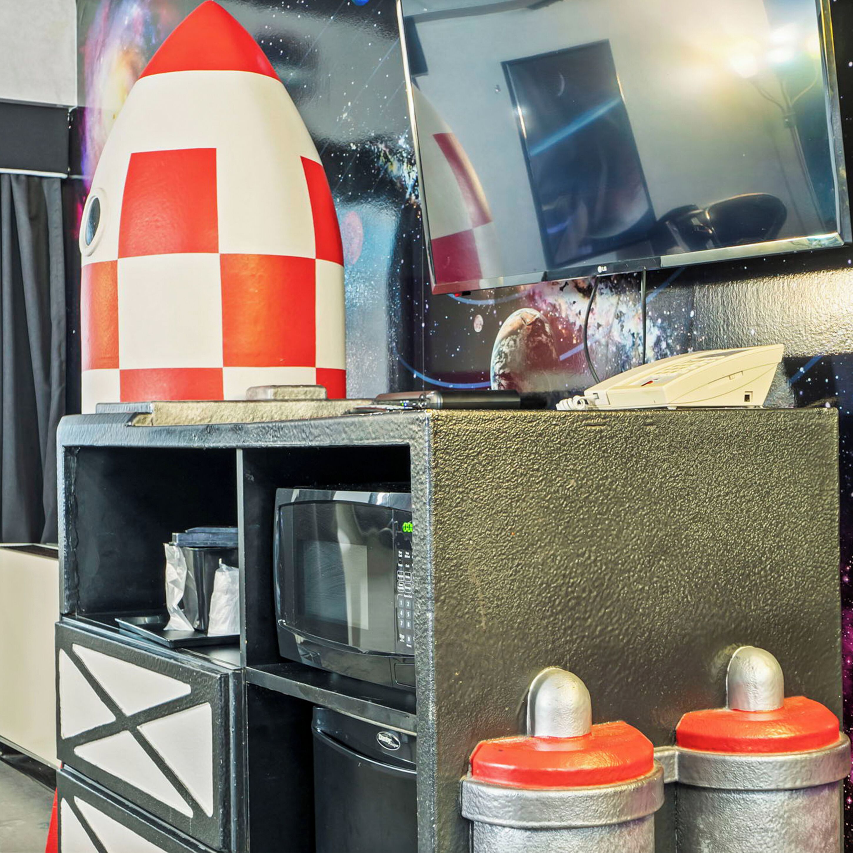 room, 2 queen beds, non smoking (space theme) | in-room safe, desk, blackout curtains, iron/ironing board