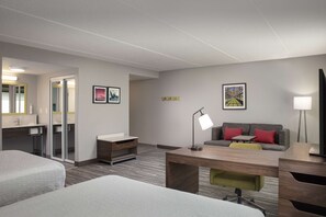 Coffres-forts dans les chambres, fer et planche à repasser