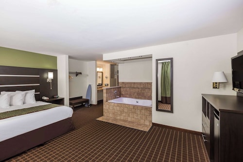 Baymont by Wyndham Louisville South I 65