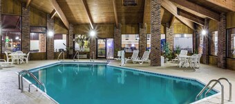 Baymont by Wyndham Louisville South I 65