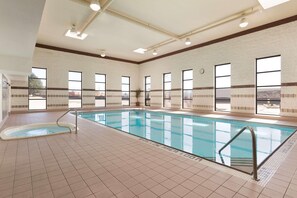 Piscine intérieure