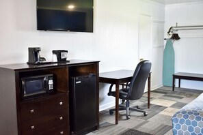 Premium bedding, individually decorated, individually furnished, desk