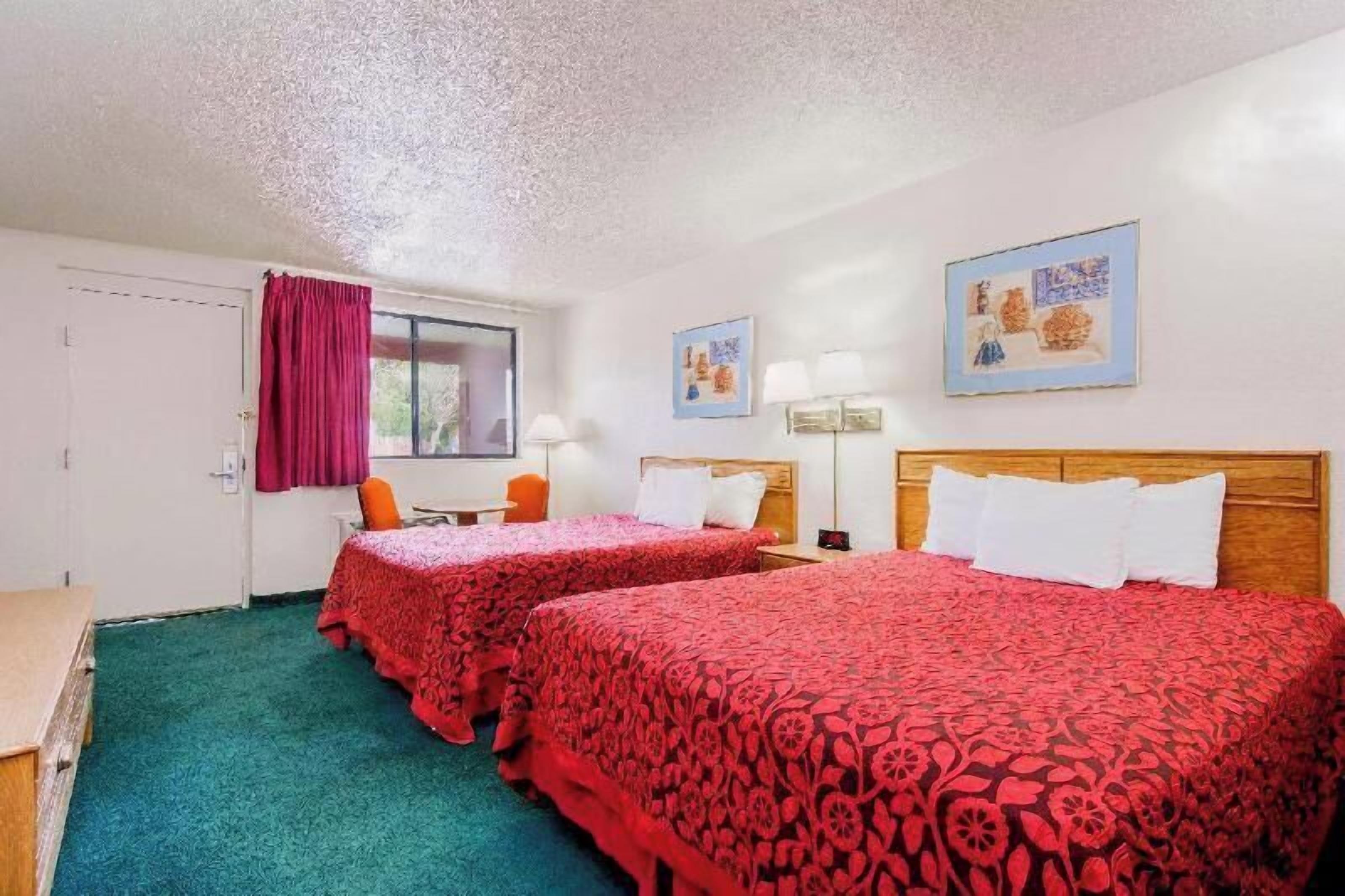 Free cribs/infant beds, rollaway beds, free WiFi, bed sheets
