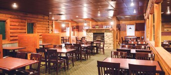 Quality Inn & Suites Ames Conference Center Near ISU Campus