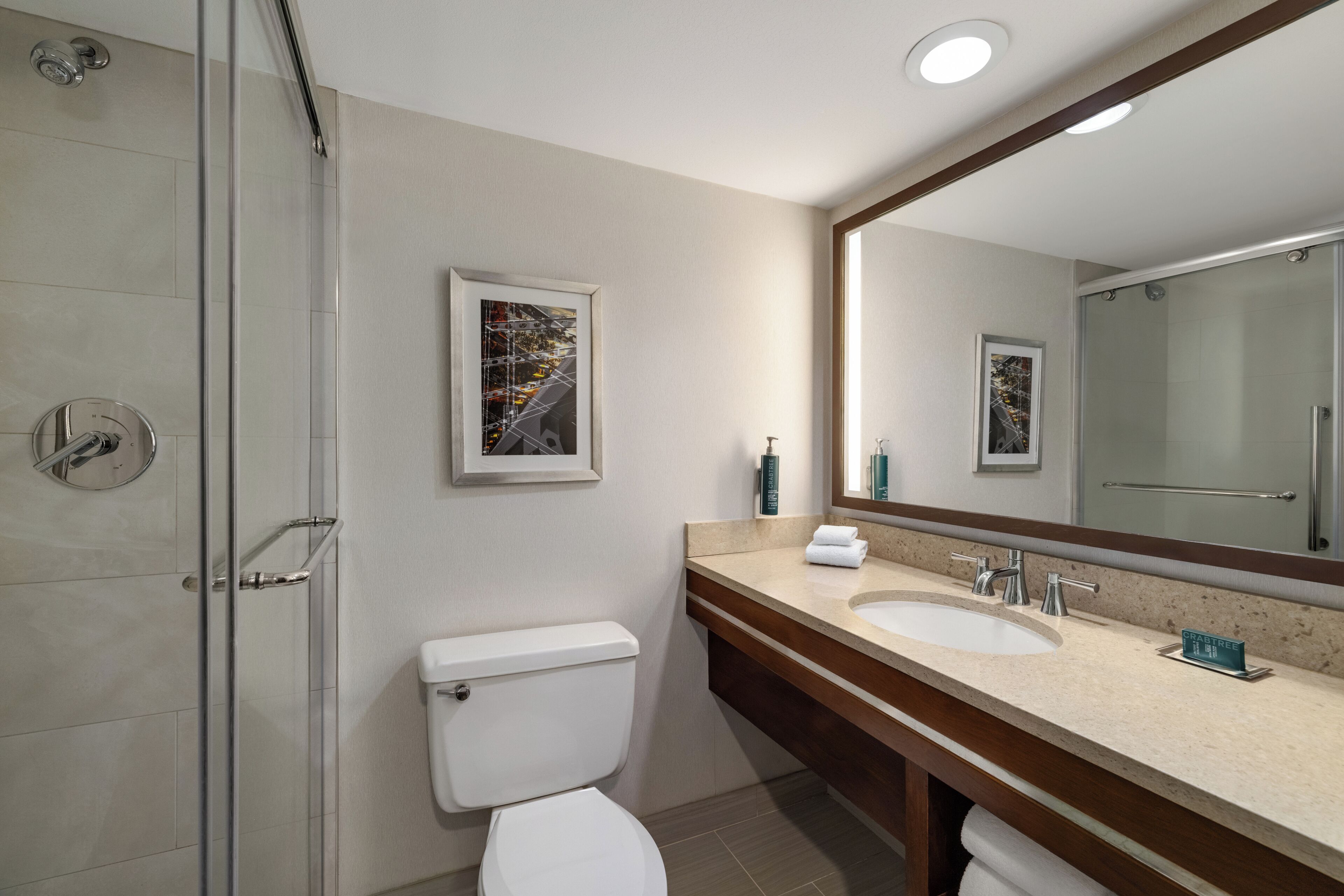 Photo - Doubletree by Hilton Pittsburgh — Green Tree