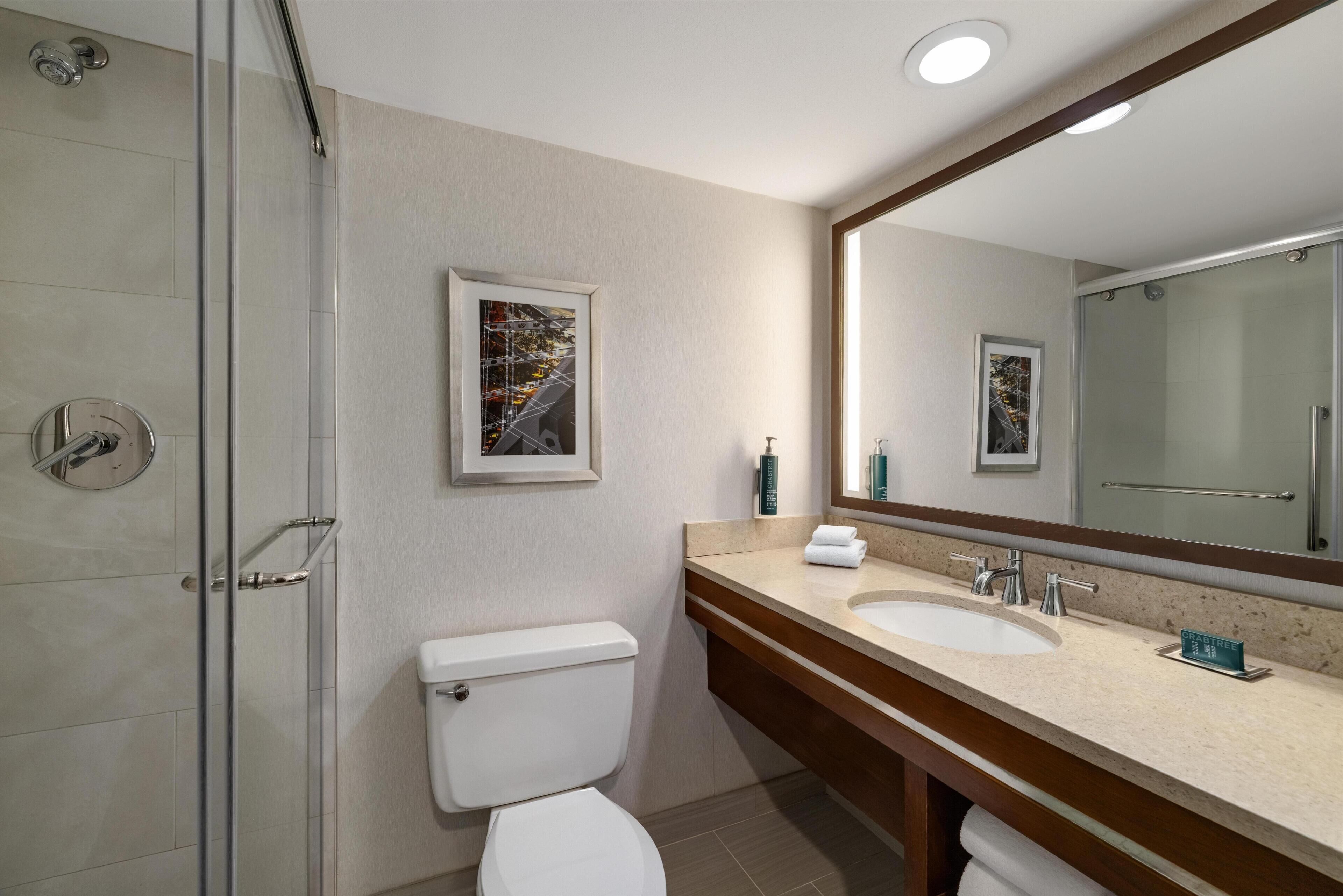 Photo - Doubletree by Hilton Pittsburgh — Green Tree