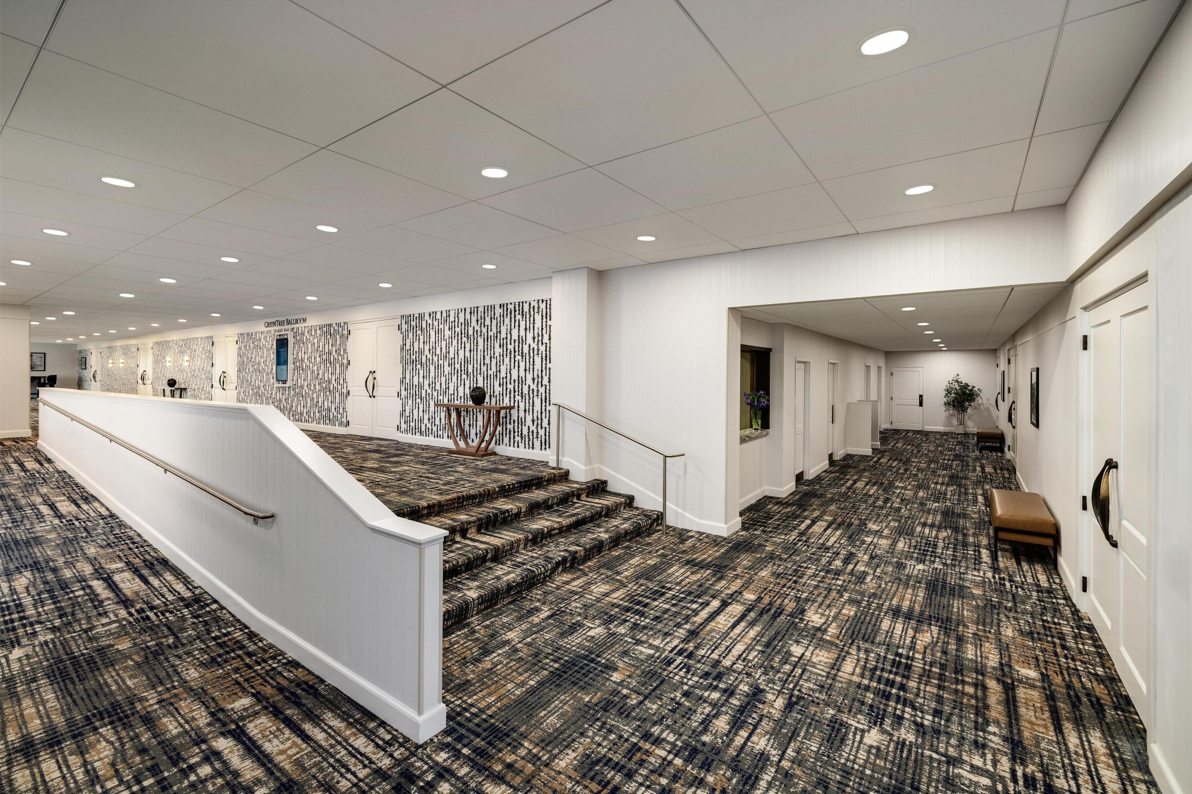 Photo - Doubletree by Hilton Pittsburgh — Green Tree