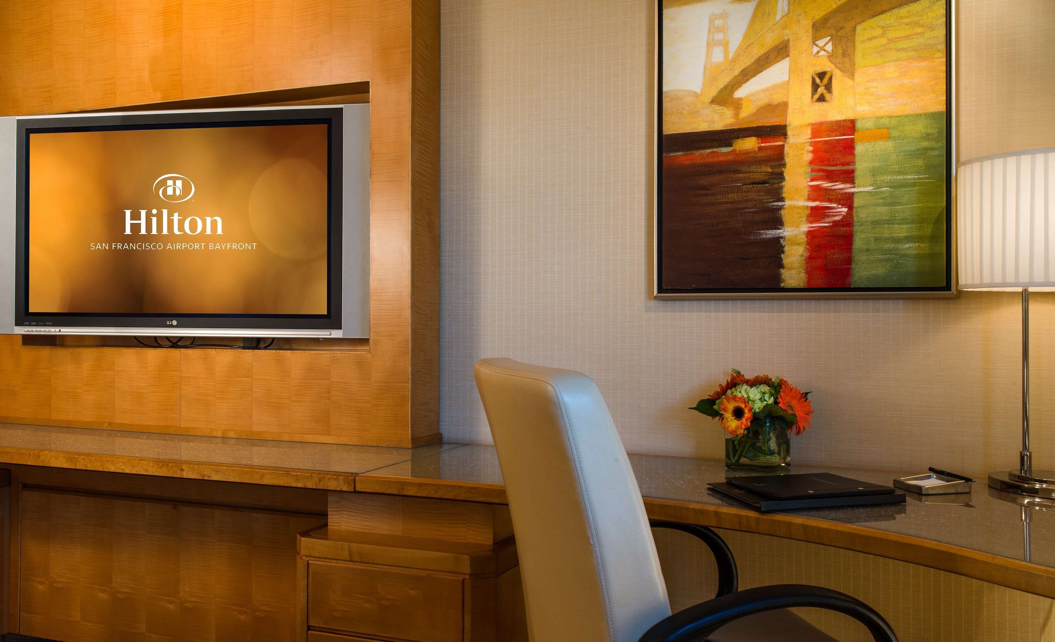 premium bedding, pillow-top beds, in-room safe, desk