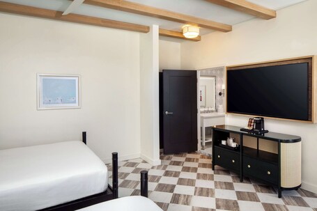 Casa Marina Key West, Curio Collection by Hilton - Image 99