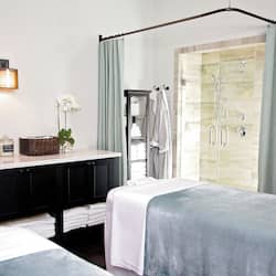 Couples treatment rooms, body treatments, hydrotherapy, aromatherapy
