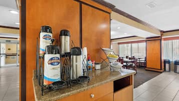 Free daily continental breakfast