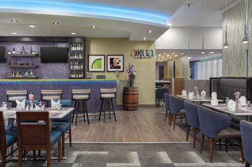 Crowne Plaza Kitchener-Waterloo by IHG