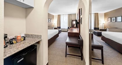 Comfort Inn & Suites Durham near Duke University