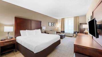 高級寢具、書桌、遮光窗簾/窗簾、熨斗/熨衫板