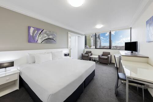 Superior Outlook King or Twin Room | Minibar, in-room safe, desk, blackout drapes