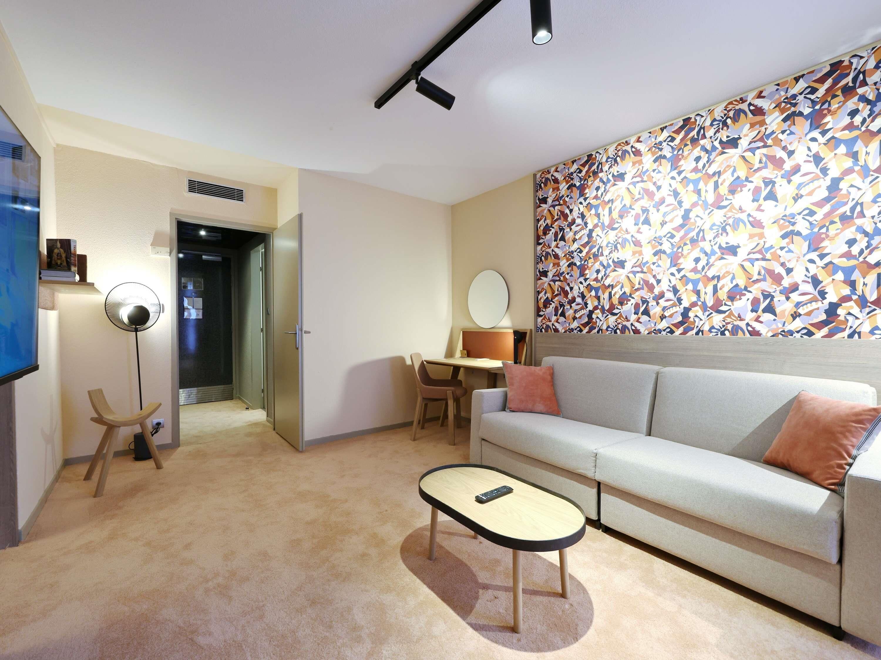 Suite Junior, 1 très grand lit et 1 canapé-lit