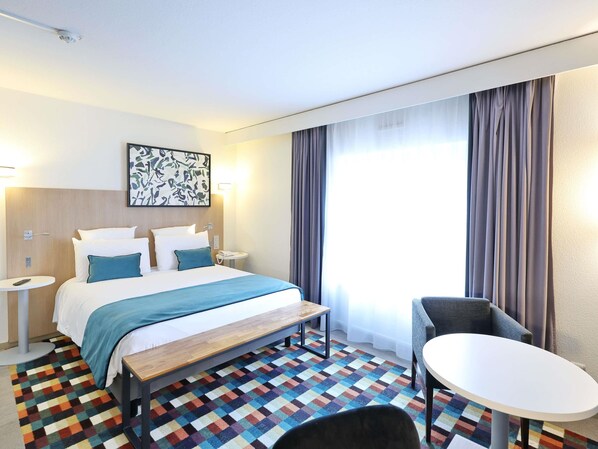 Premium bedding, Select Comfort beds, desk, blackout curtains