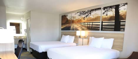 مكتب وواي فاي مجانًا وملاءات أسرّة