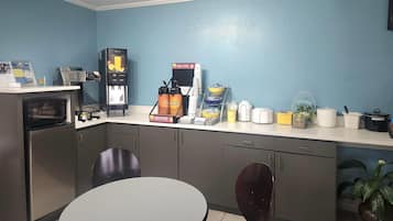 Free daily on-the-go breakfast