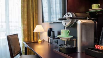 スタンダード ダブルルーム 禁煙 | ミニバー、セーフティボックス (室内)、デスク、ノートパソコン用作業スペース