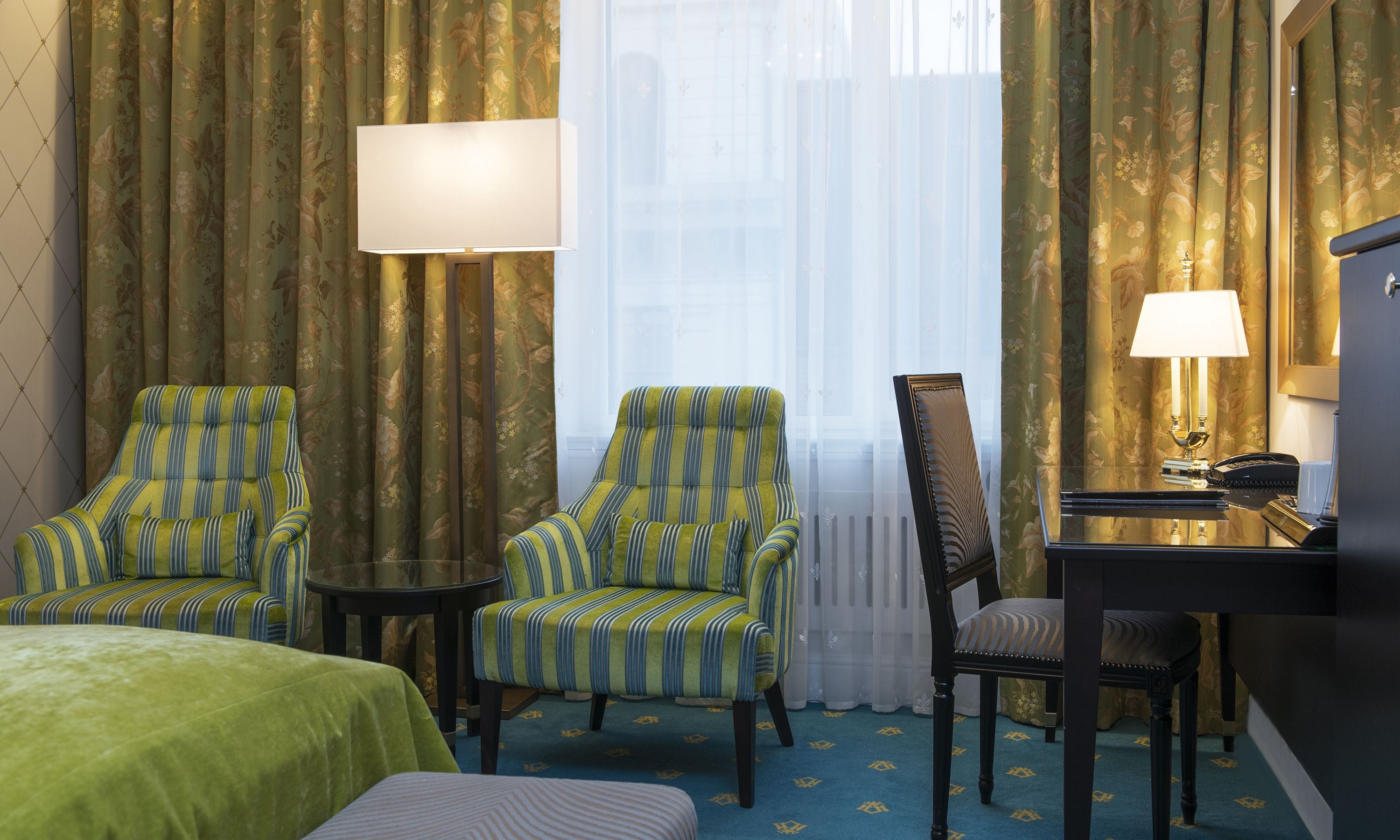 Minibar, in-room safe, desk, laptop workspace