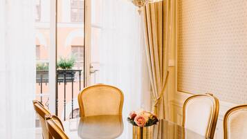 Suite, Non Smoking | Living room | LED TV